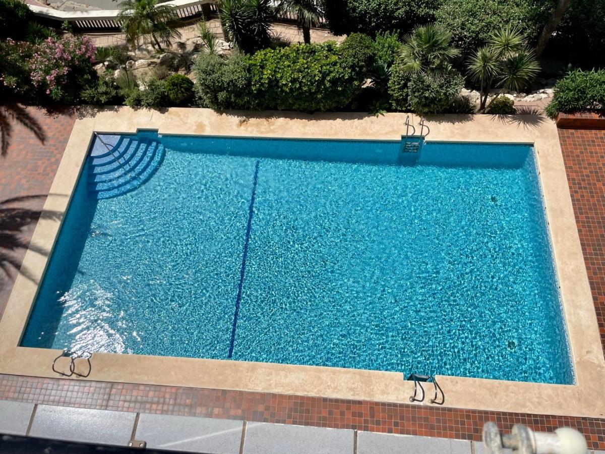 Moderno Apartamento Colon Con Vistas Al Mar קלפה מראה חיצוני תמונה